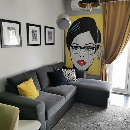 شقة Adrianos House By The Sea Nea Iraklitsa المظهر الخارجي الصورة