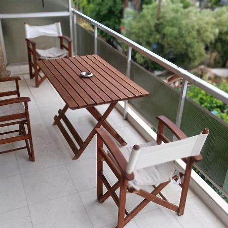 شقة Adrianos House By The Sea Nea Iraklitsa المظهر الخارجي الصورة