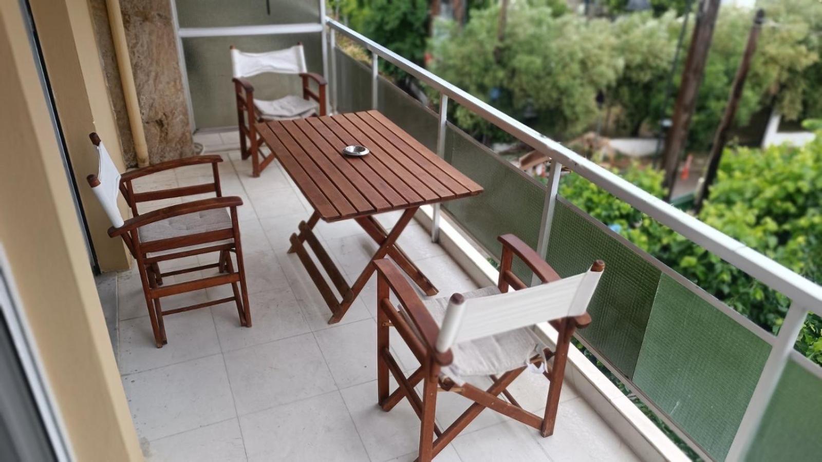 شقة Adrianos House By The Sea Nea Iraklitsa المظهر الخارجي الصورة